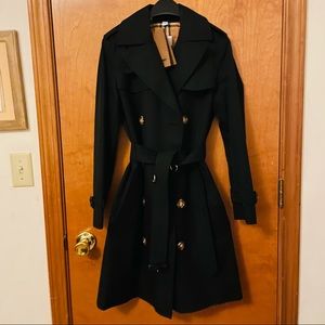 Burberry inslington short trench coat